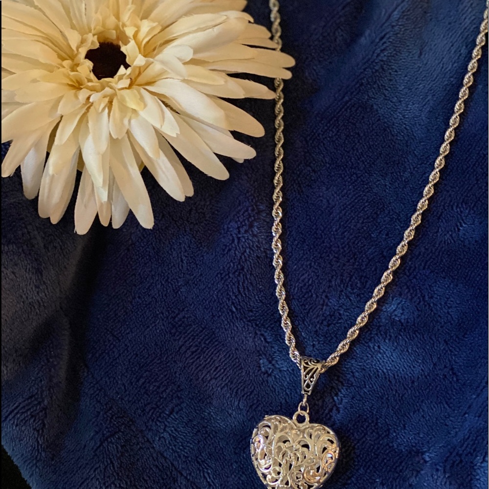 24” Beautiful Silver Rope Chain with Heart!!!! - Picture 11 of 11